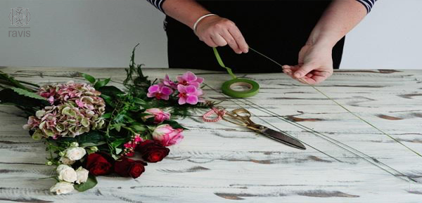 آموزش حلقه گل دست عروس| حلقه گل دست عروس| دسته گل عروس | آرایشگاه زنانه | آرایش عروس |مراحل ساخت حلقه گل دست عروس